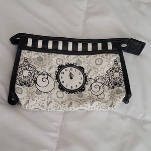 Alice in Wonderland make-up bag